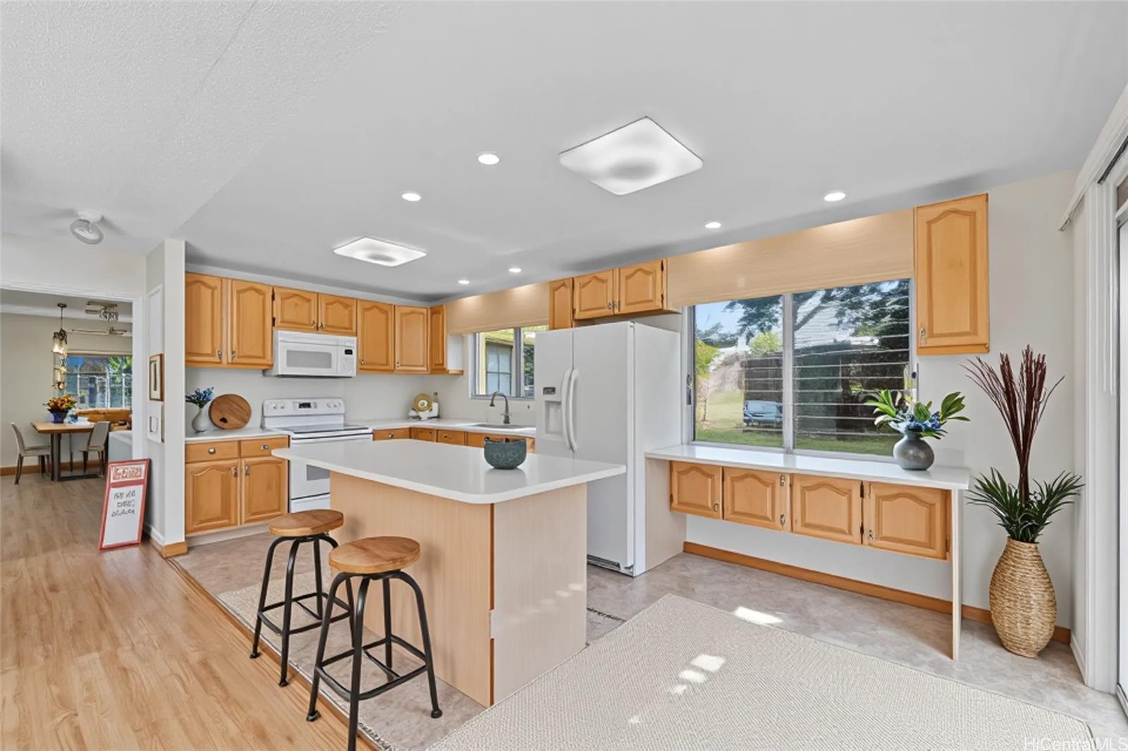 1459  Akamai Street Kailua Bluffs, Kailua home - photo 8 of 25