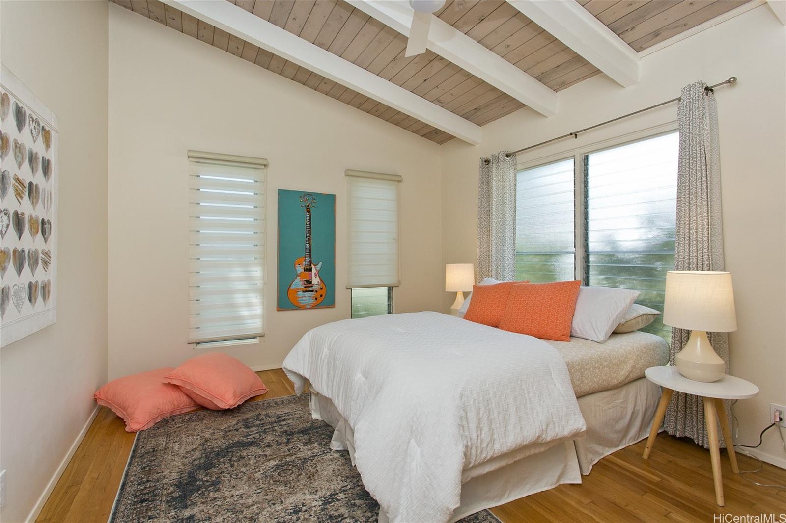 1460  Kamole Street Waialae Iki, Diamond Head home - photo 11 of 25