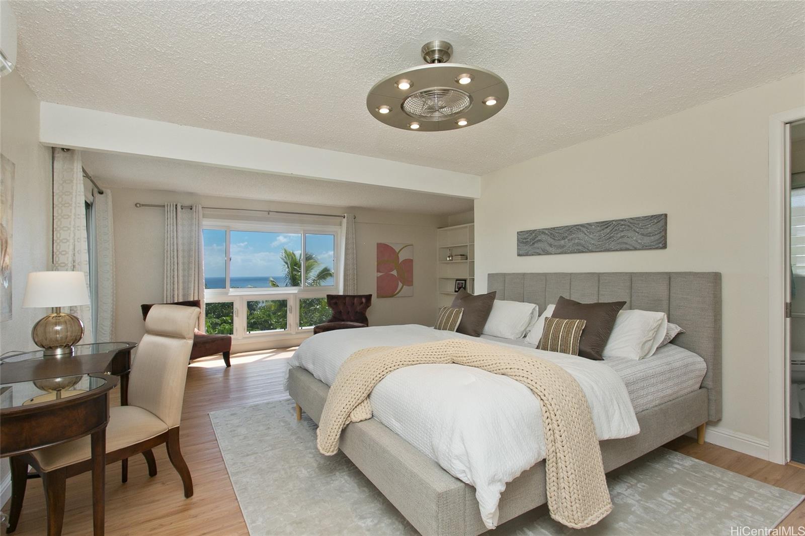 1460  Kamole Street Waialae Iki, Diamond Head home - photo 20 of 25