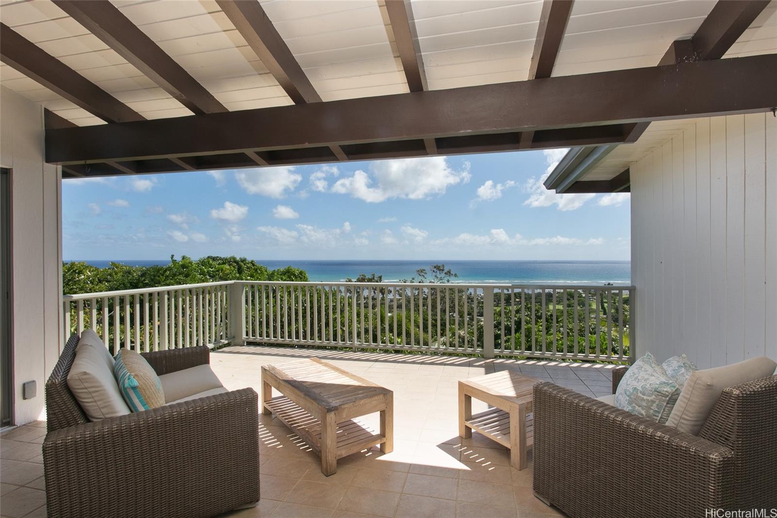 1460  Kamole Street Waialae Iki, Diamond Head home - photo 4 of 25