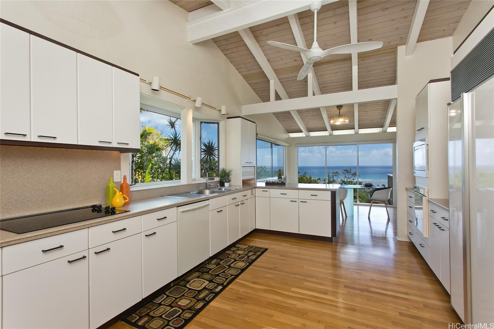 1460  Kamole Street Waialae Iki, Diamond Head home - photo 9 of 25