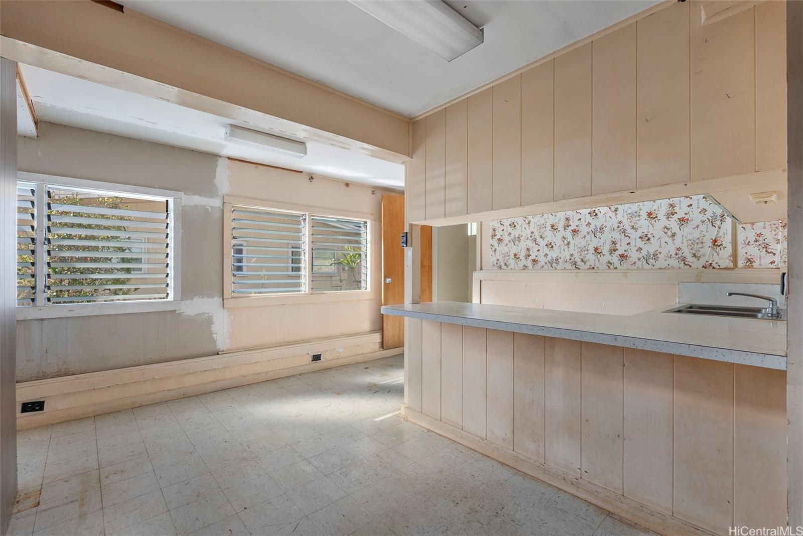 1468  Onipaa Street Moanalua Gardens, Honolulu home - photo 18 of 25