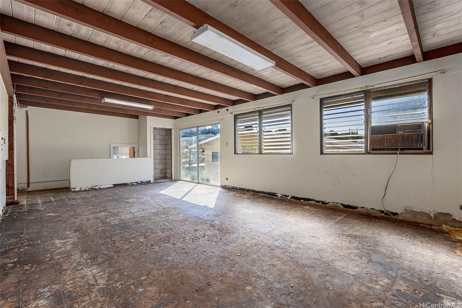 1468  Onipaa Street Moanalua Gardens, Honolulu home - photo 20 of 25