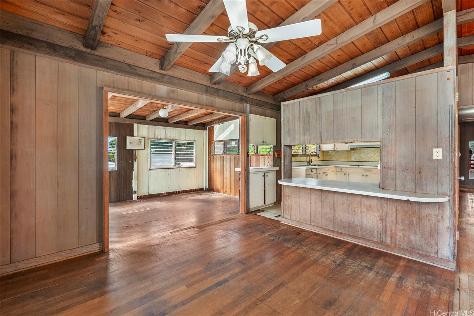 1468  Onipaa Street Moanalua Gardens, Honolulu home - photo 5 of 25