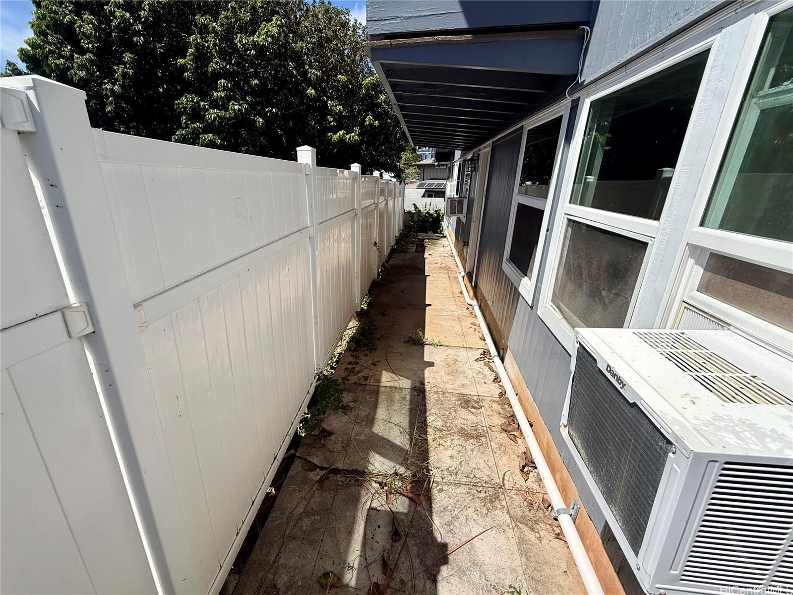 1469 Alewa Drive Honolulu - Rental - photo 11 of 11