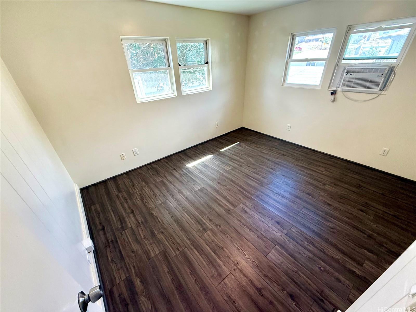 1469 Alewa Drive Honolulu - Rental - photo 6 of 11