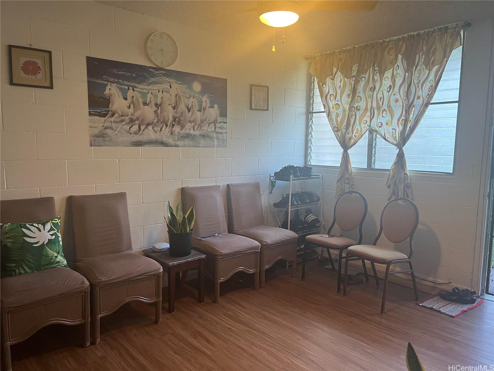 Bishop Gardens condo # B112, HONOLULU, Hawaii - photo 3 of 5