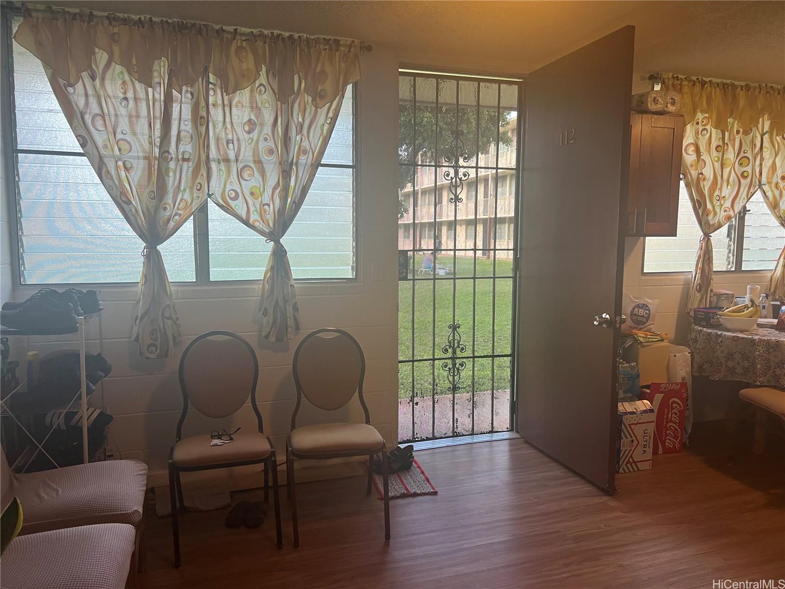 Bishop Gardens condo # B112, HONOLULU, Hawaii - photo 4 of 5