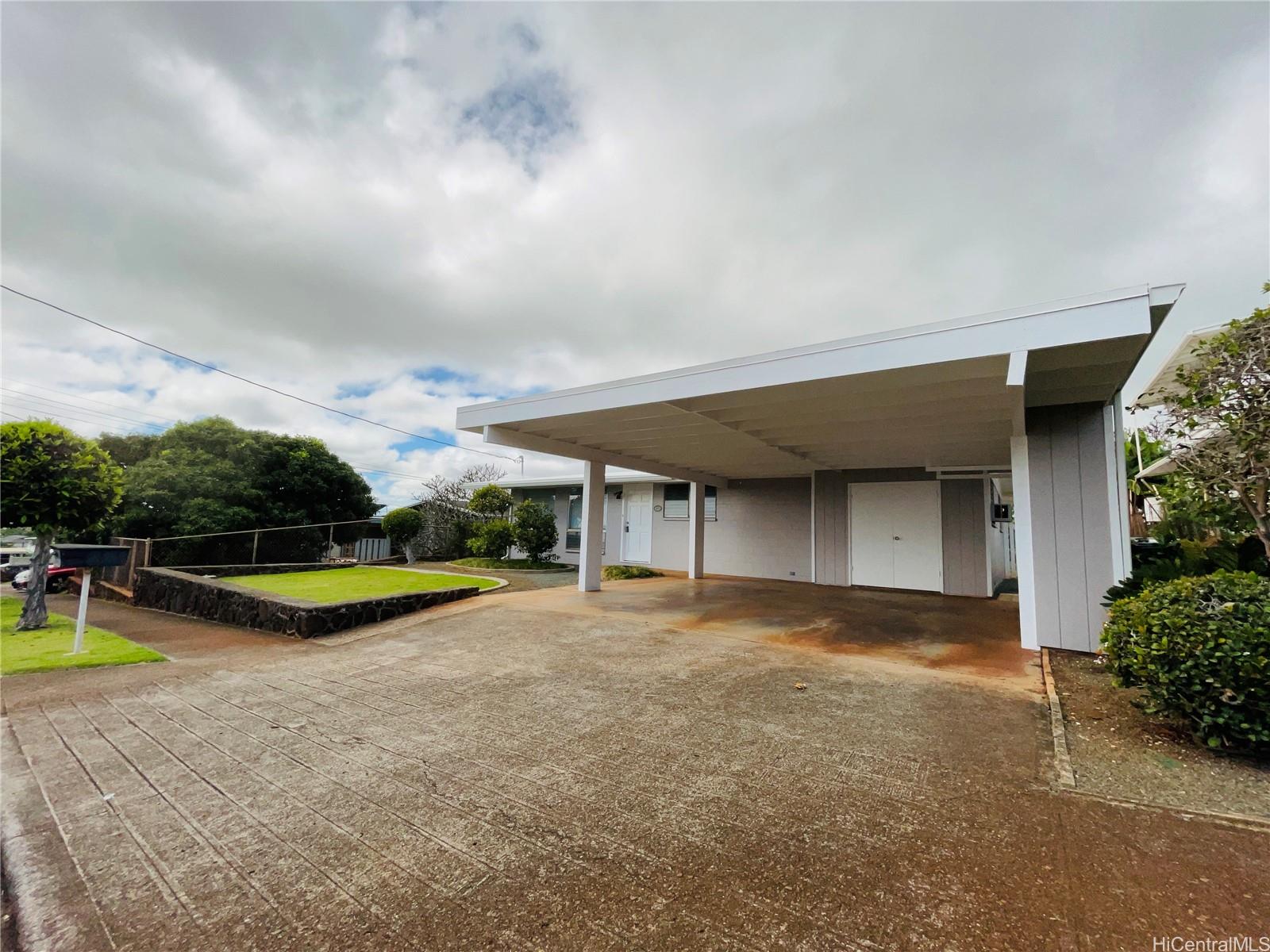 1472 Kalauipo Street Pearl City Hawaii Rental