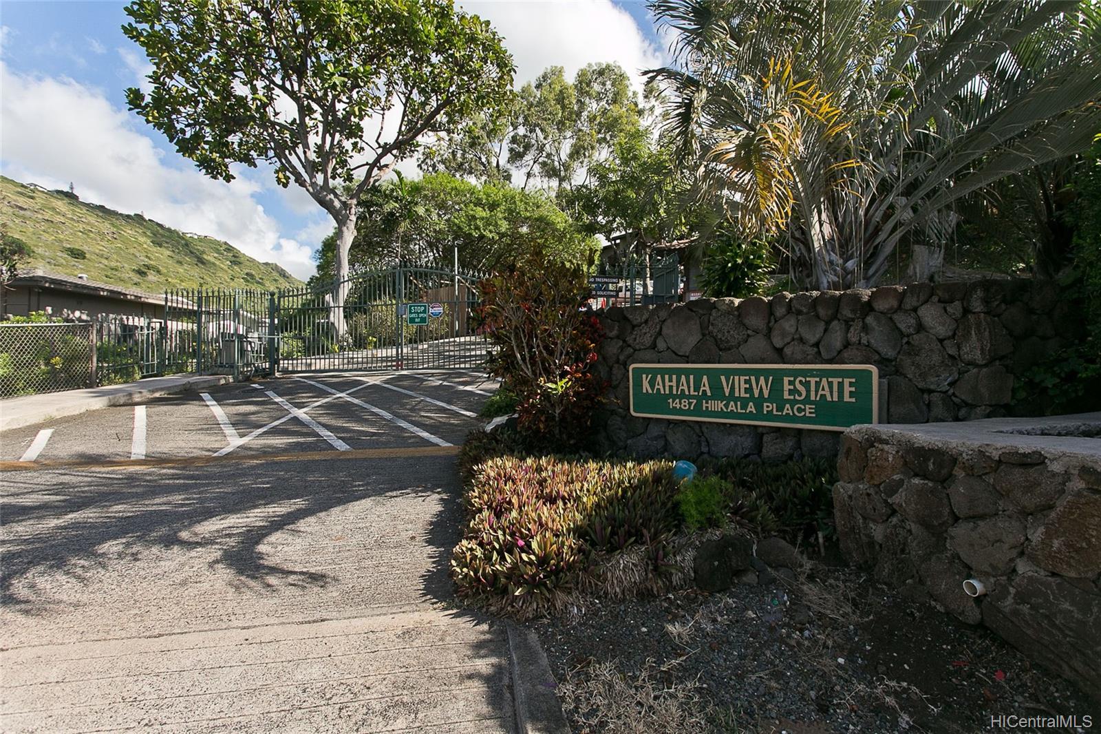 Kahala View Estate 20, 1487 Hiikala Place, Honolulu Kalani Iki condo Sold