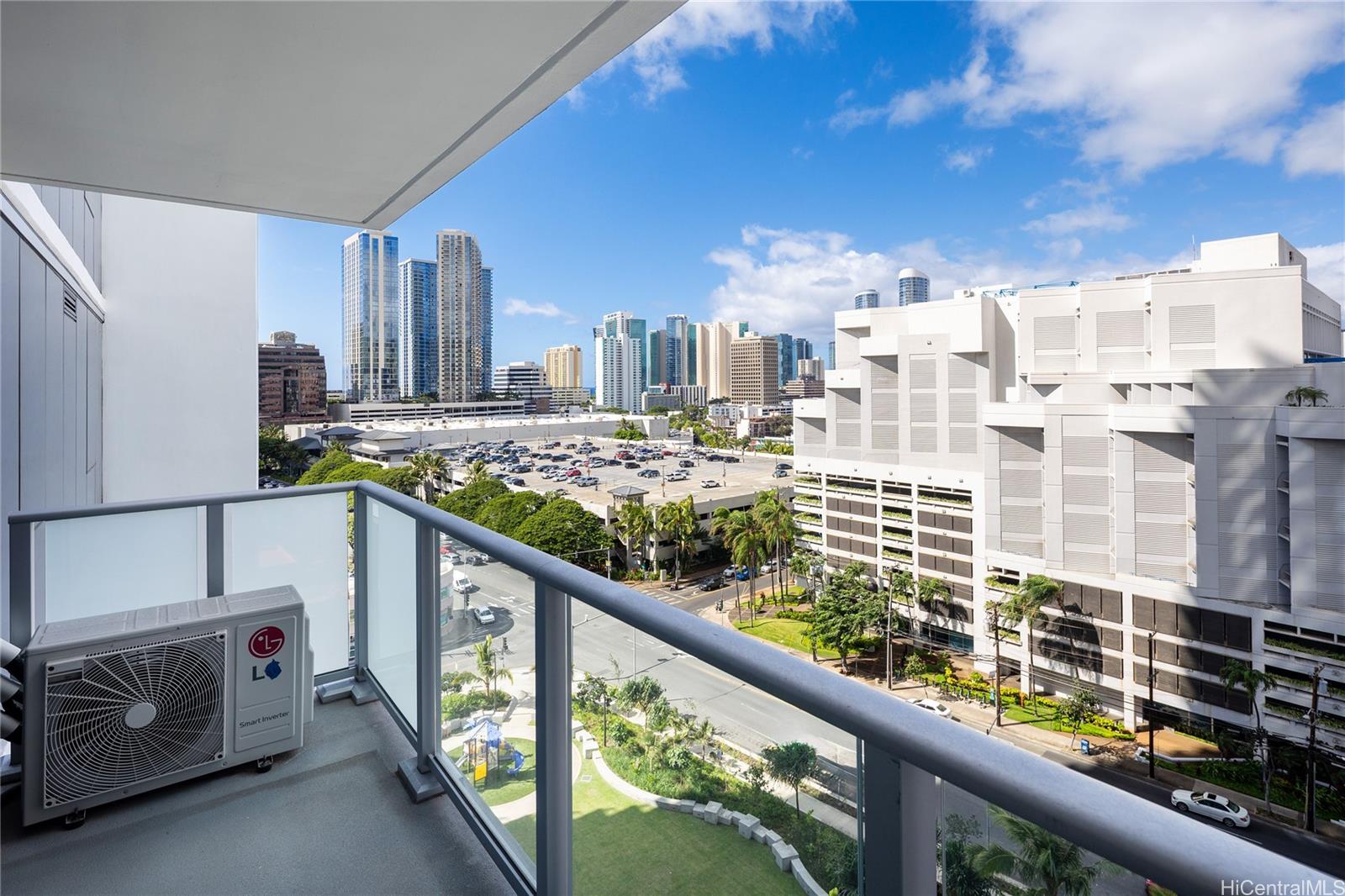 The Park on Keeaumoku condo # 1100R, Honolulu, Hawaii - photo 13 of 25