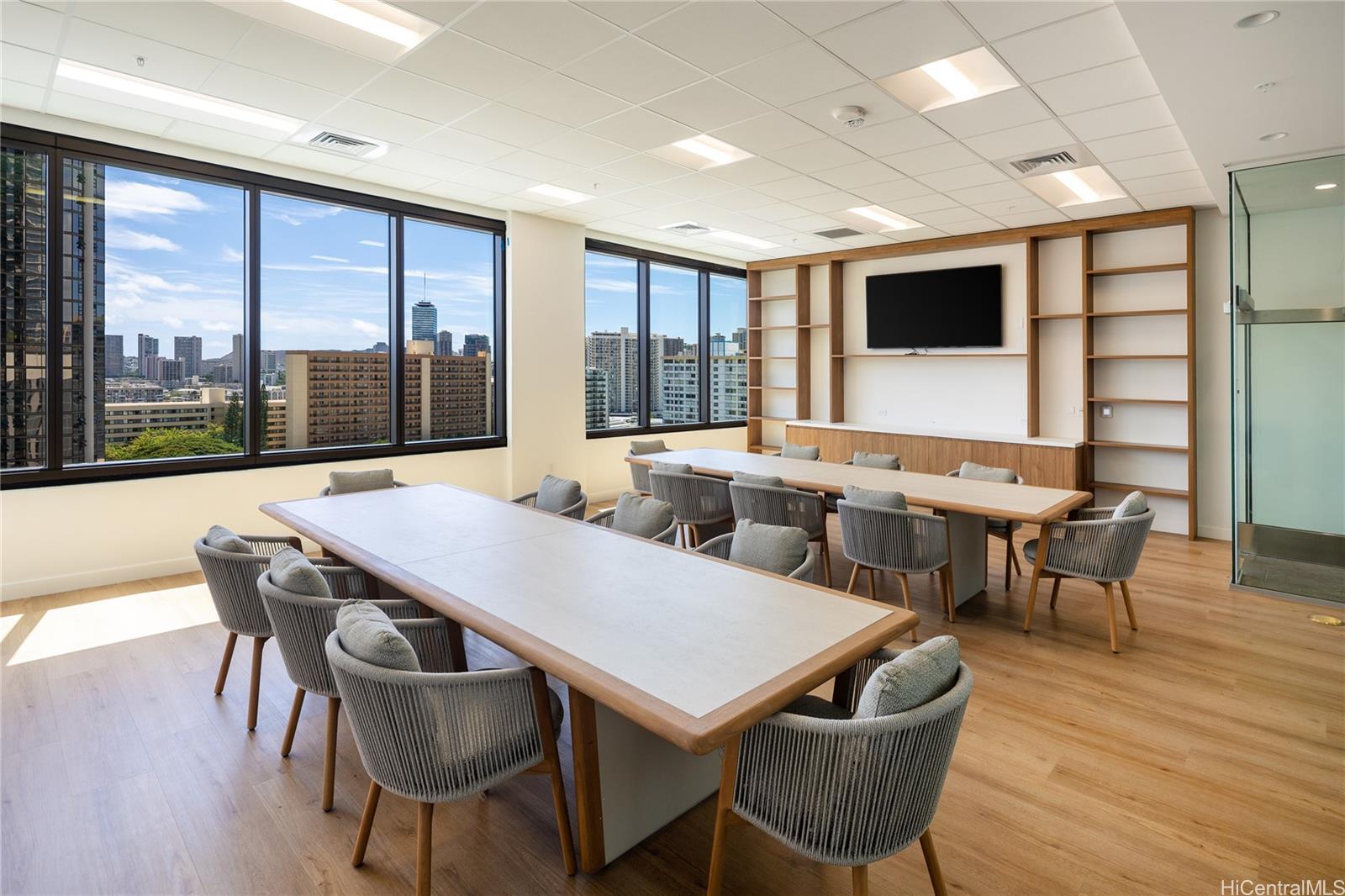 The Park on Keeaumoku condo # 1100R, Honolulu, Hawaii - photo 22 of 25