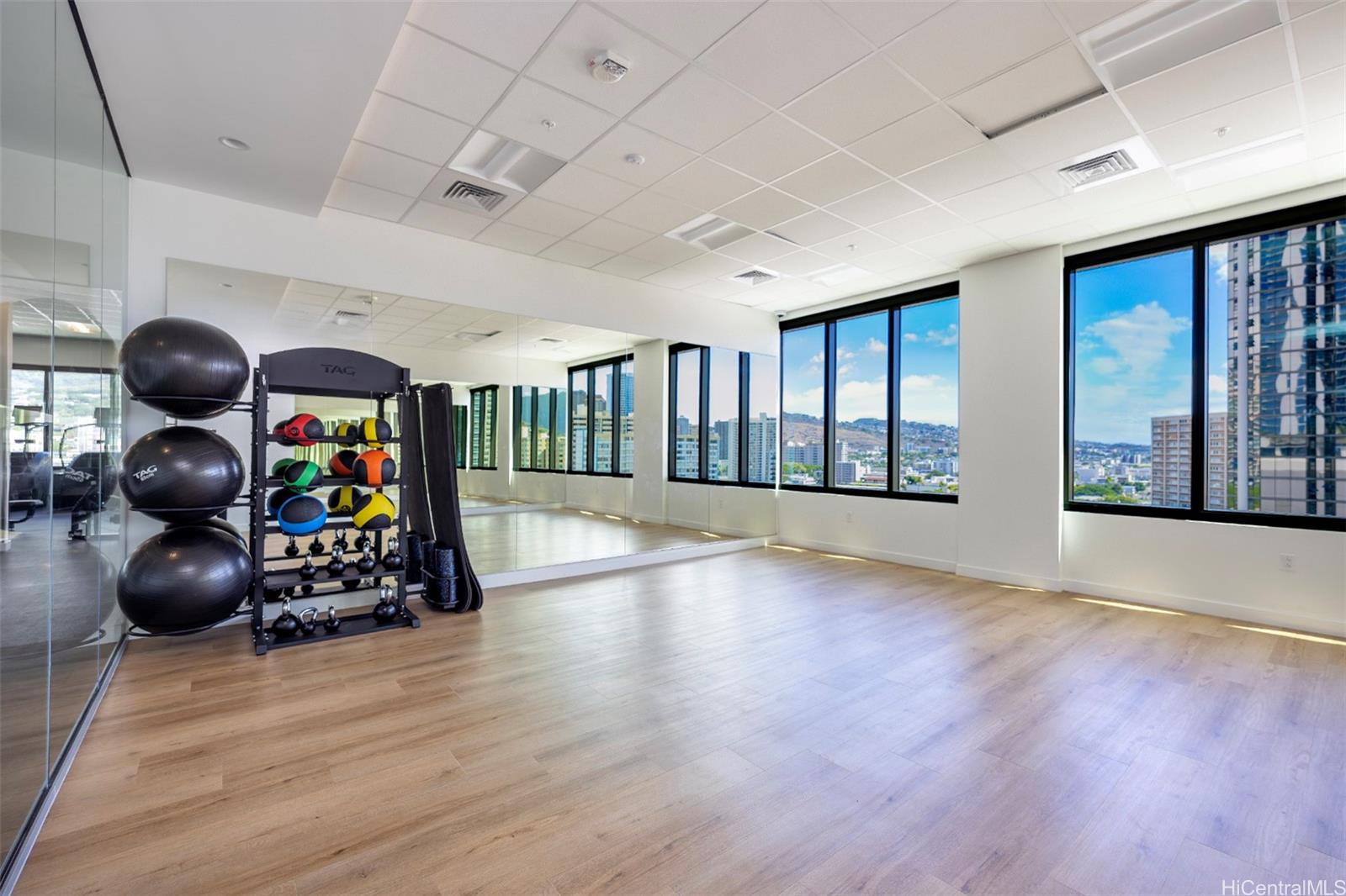 1500 Rycroft St Honolulu - Rental - photo 22 of 25