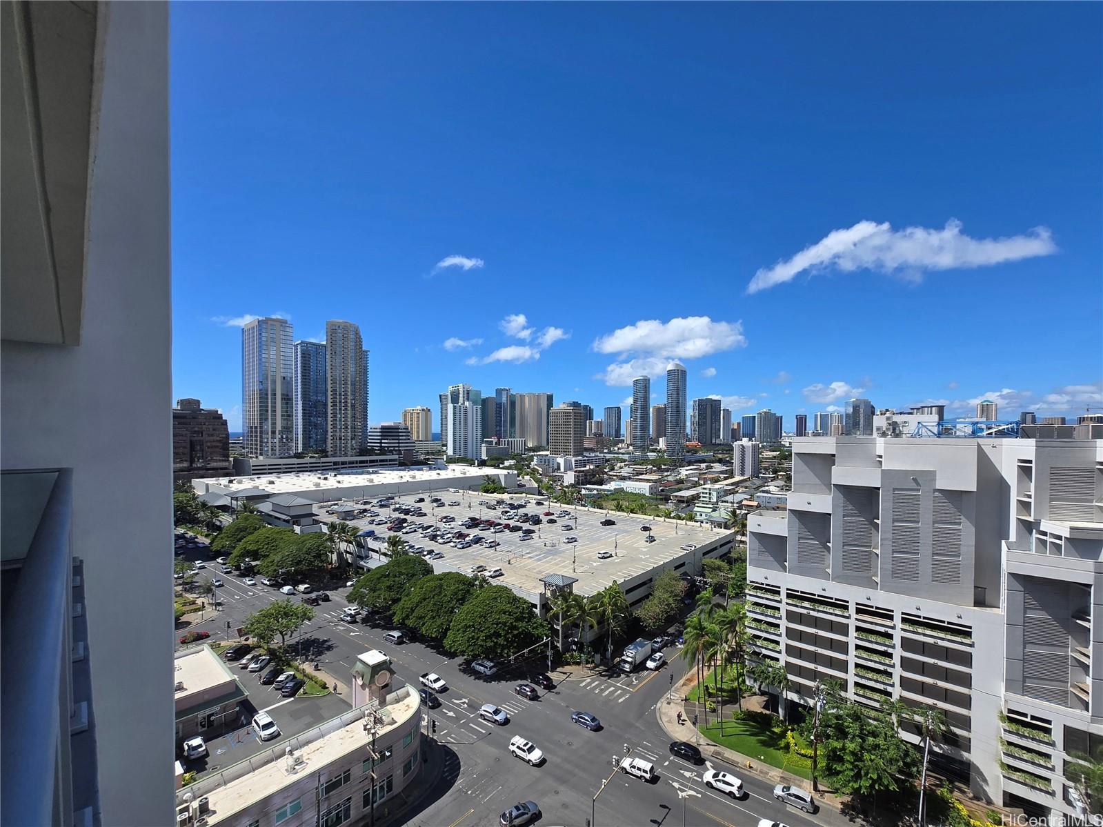 1500 Rycroft Street Honolulu - Rental - photo 7 of 22