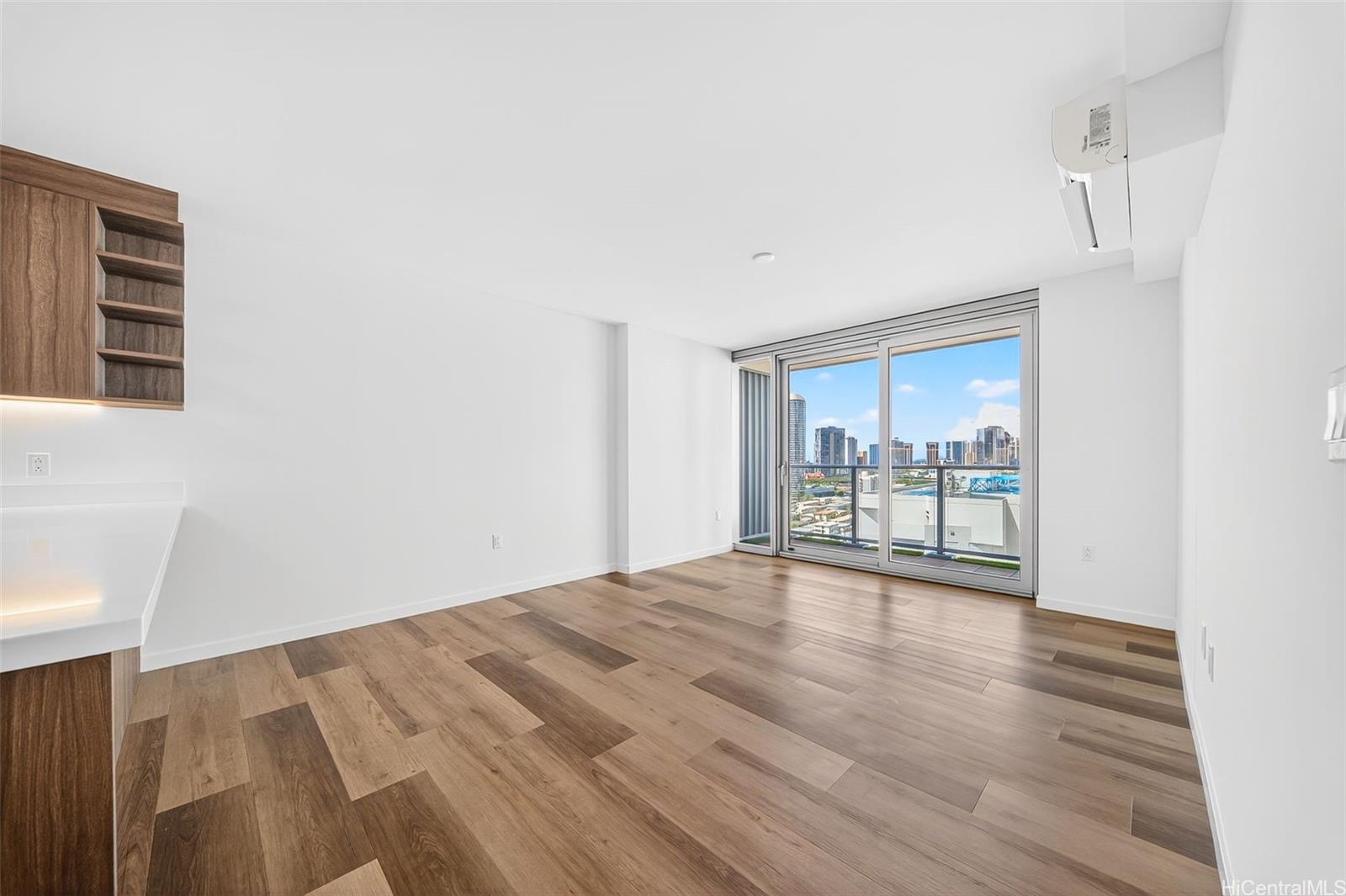 The Park on Keeaumoku condo # 1704R, Honolulu, Hawaii - photo 4 of 18