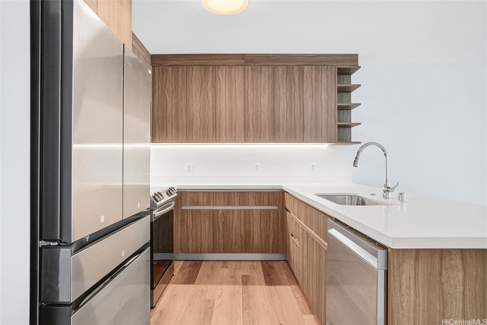 The Park on Keeaumoku condo # 1704R, Honolulu, Hawaii - photo 7 of 18