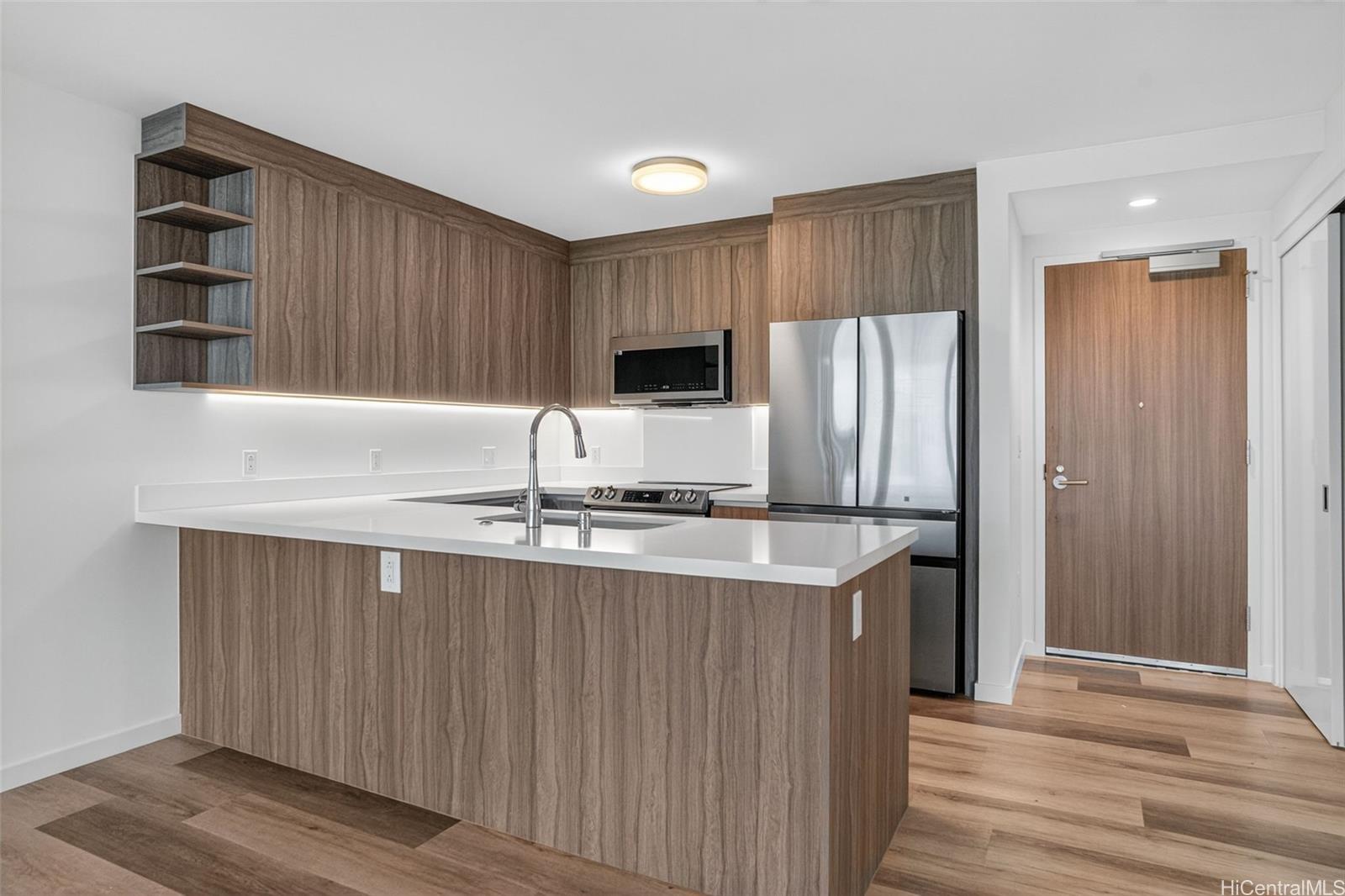 1500 Rycroft Street Honolulu - Rental - photo 5 of 25