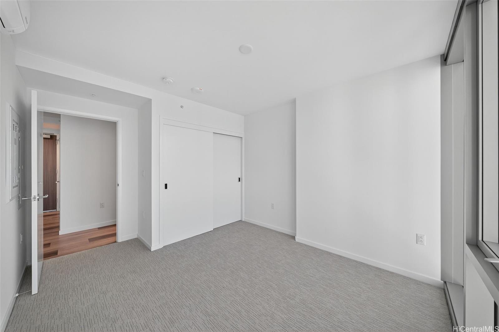 1500 Rycroft Street Honolulu - Rental - photo 10 of 25