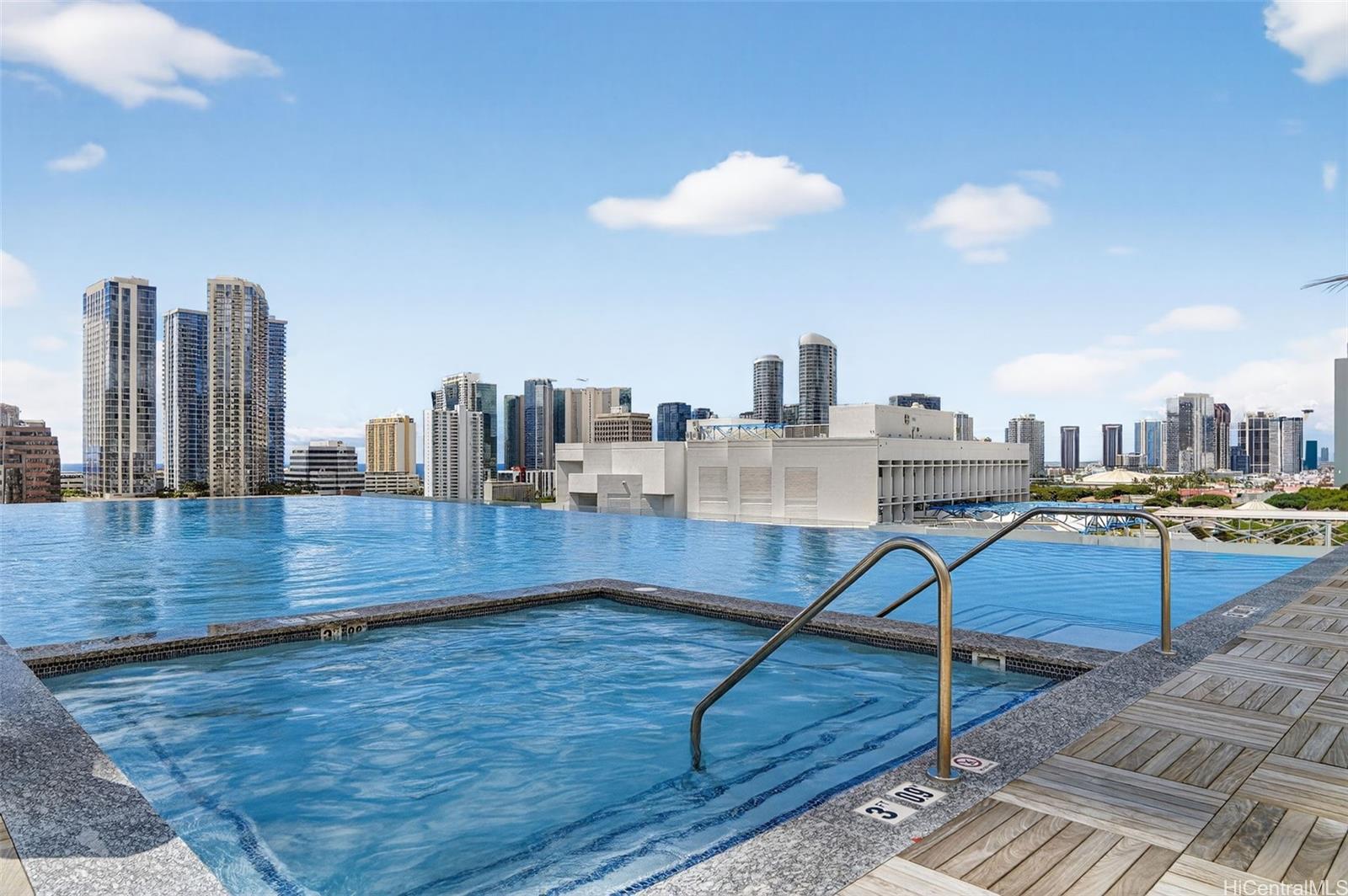 1500 Rycroft St Honolulu - Rental - photo 19 of 25