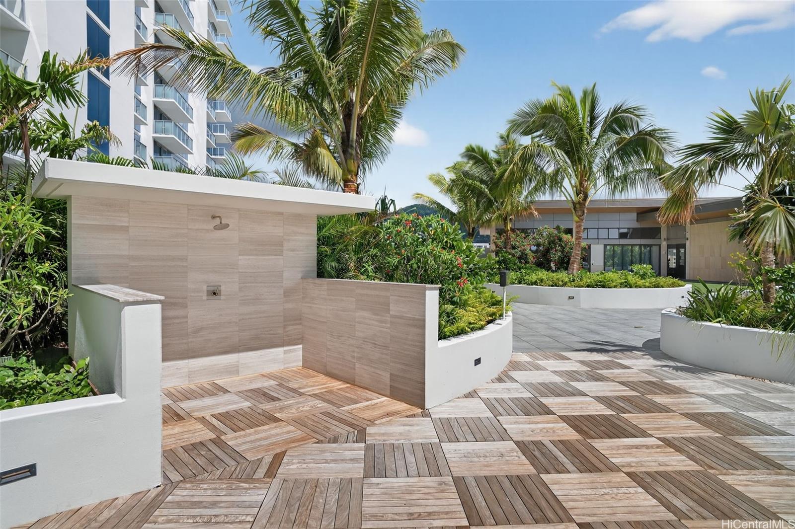 1500 Rycroft Street Honolulu - Rental - photo 8 of 19