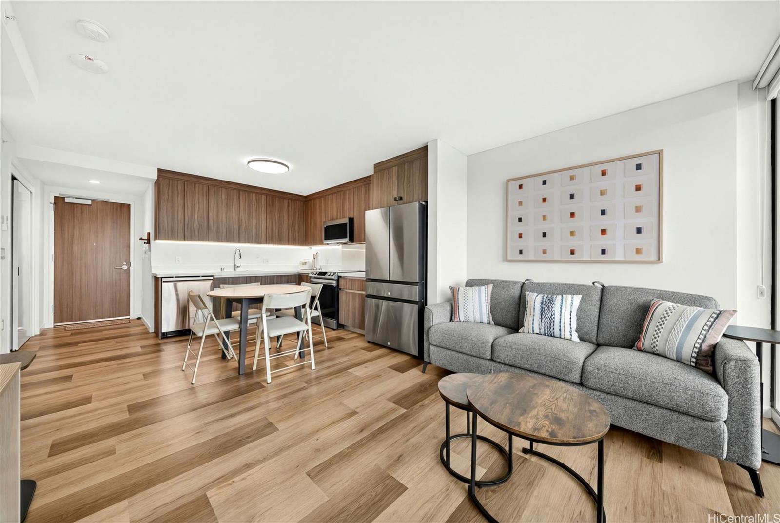 1500 Rycroft St Honolulu - Rental - photo 2 of 25