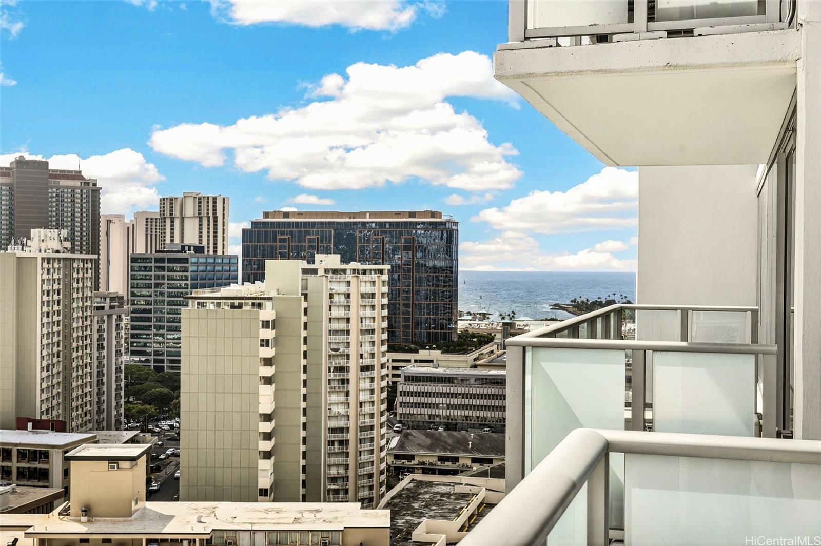 1500 Rycroft St Honolulu - Rental - photo 11 of 25