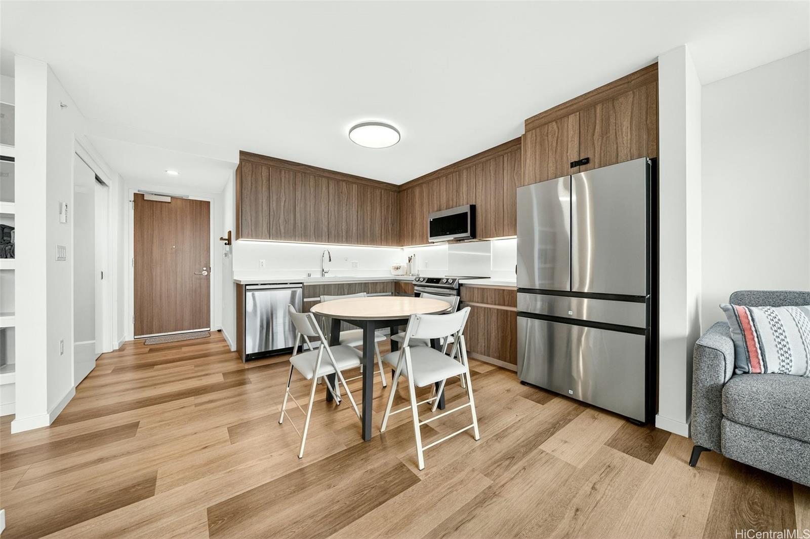 1500 Rycroft St Honolulu - Rental - photo 4 of 25