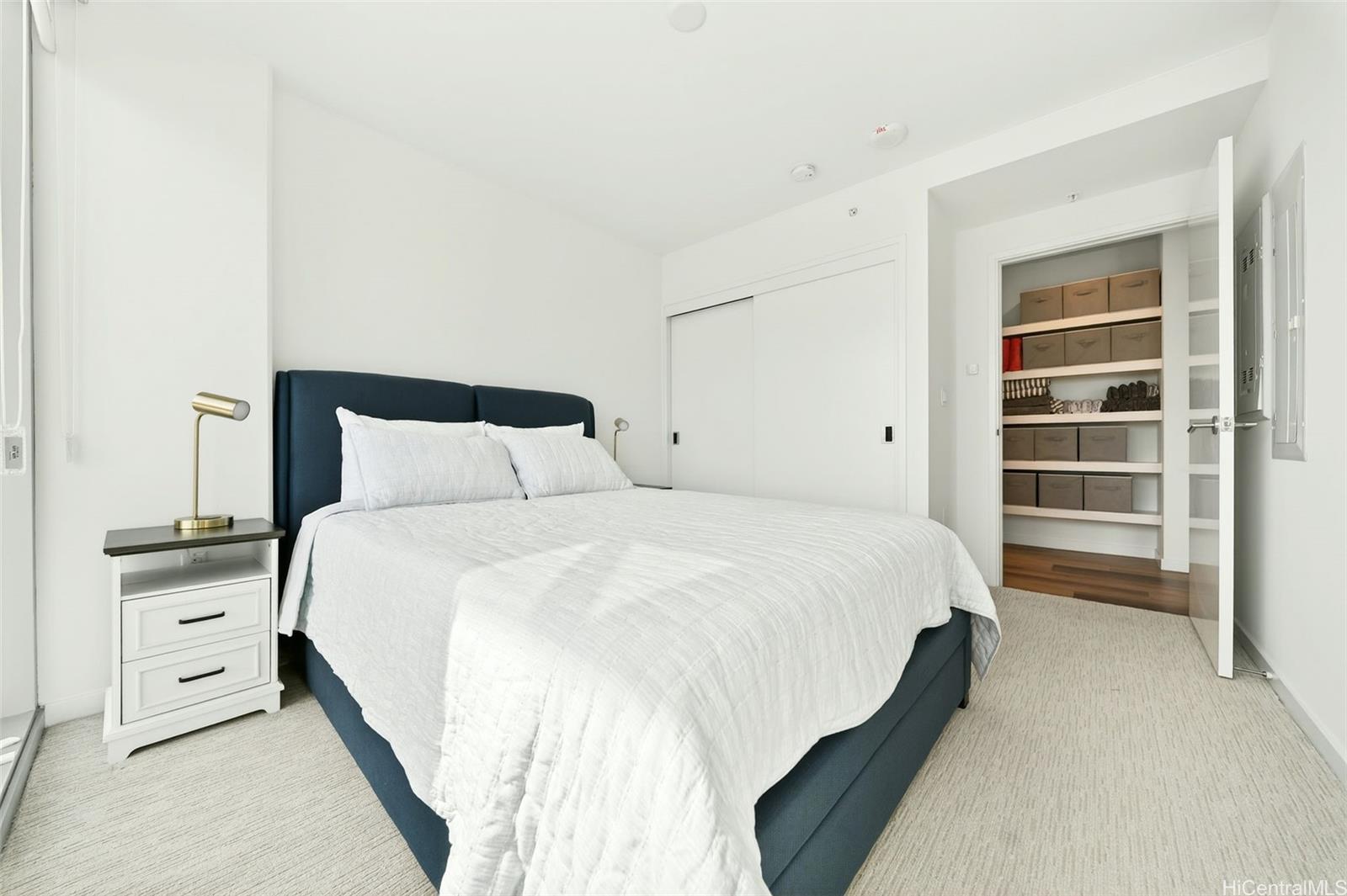 1500 Rycroft St Honolulu - Rental - photo 9 of 25