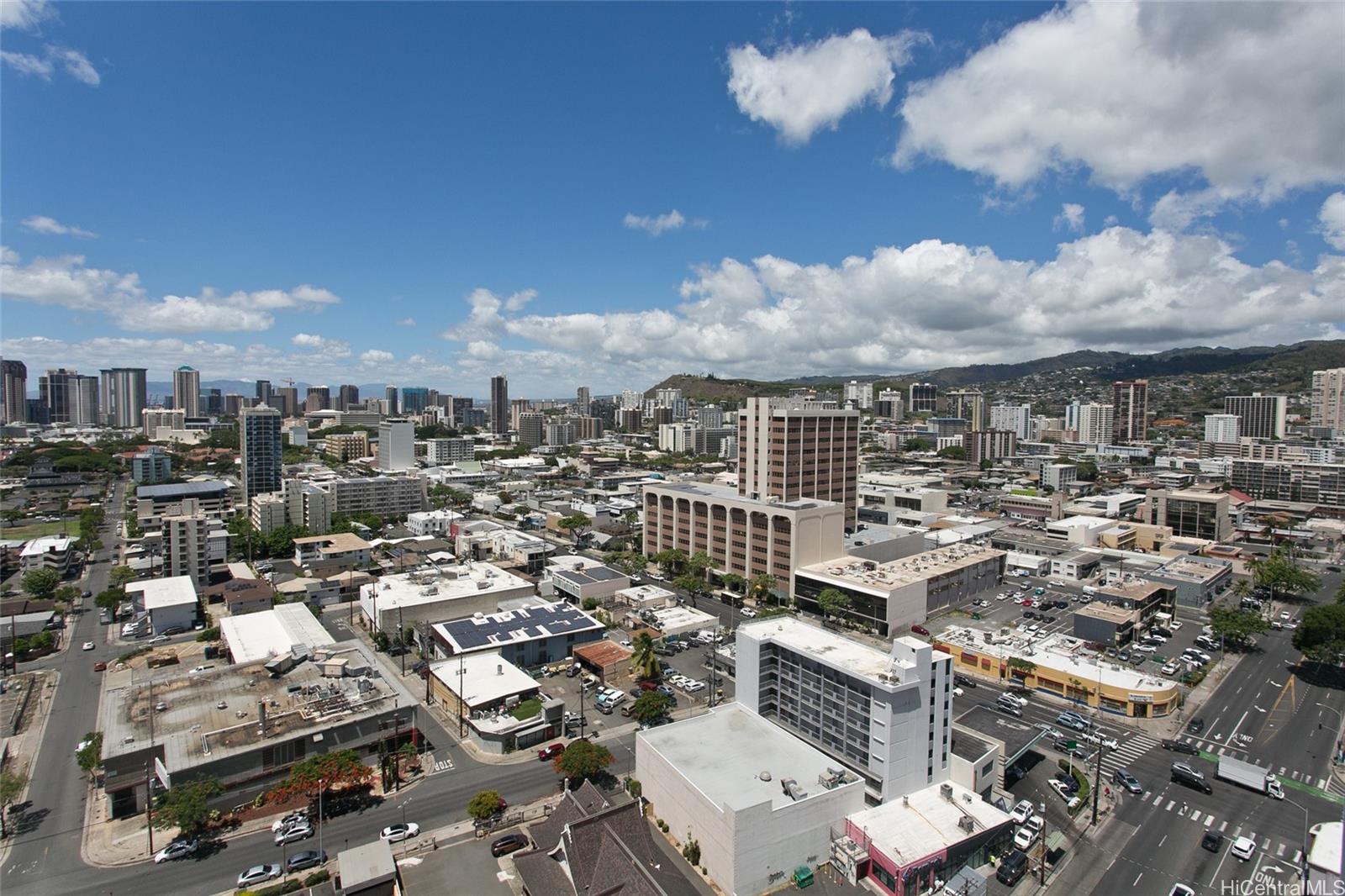 1500 Rycroft Street Honolulu - Rental - photo 10 of 25