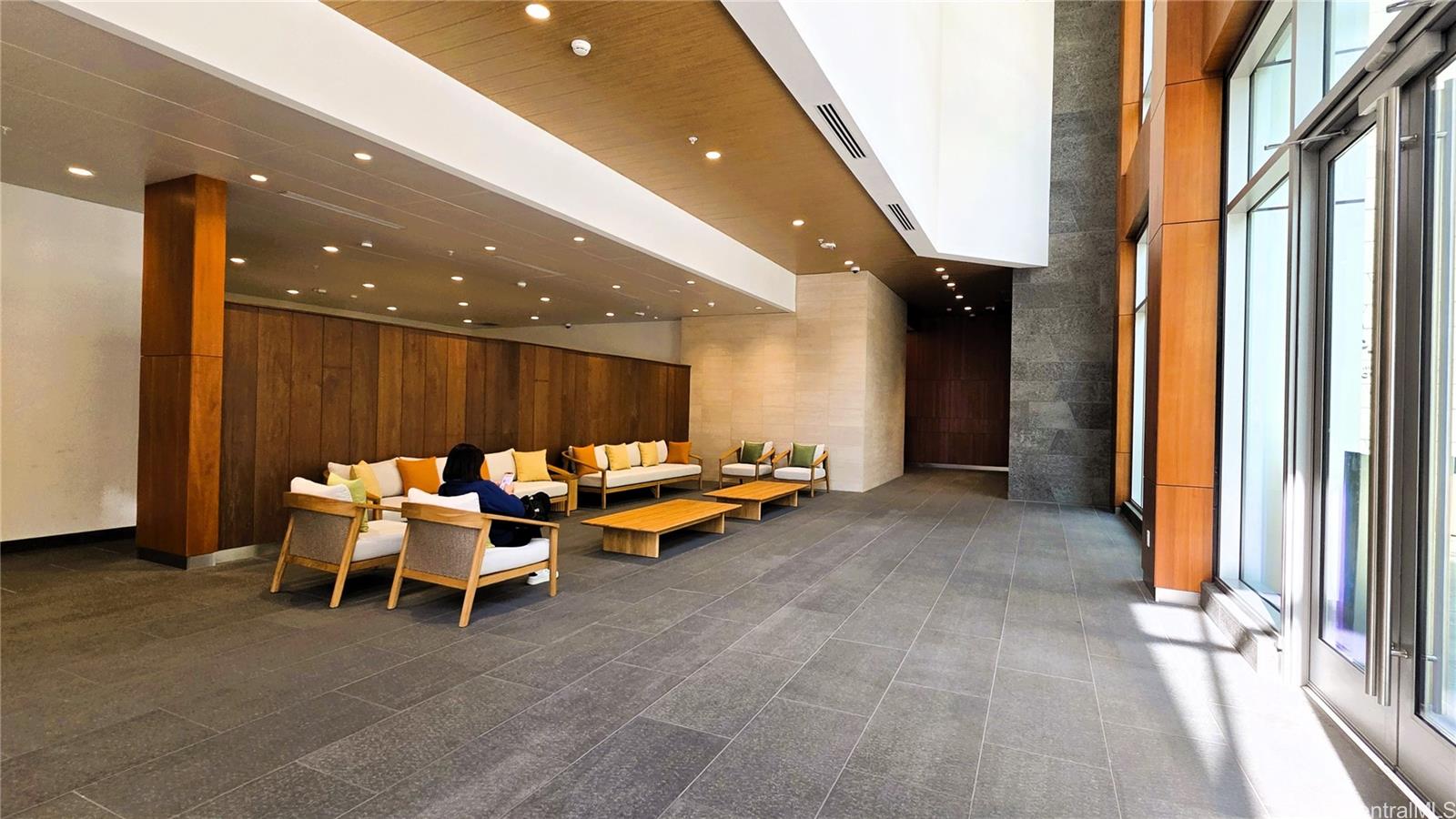 1500 Rycroft St Honolulu - Rental - photo 24 of 25