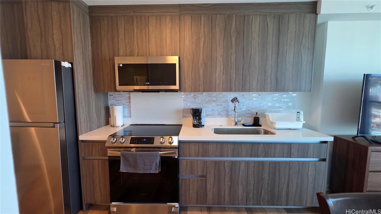 1500 Rycroft St Honolulu - Rental - photo 5 of 25