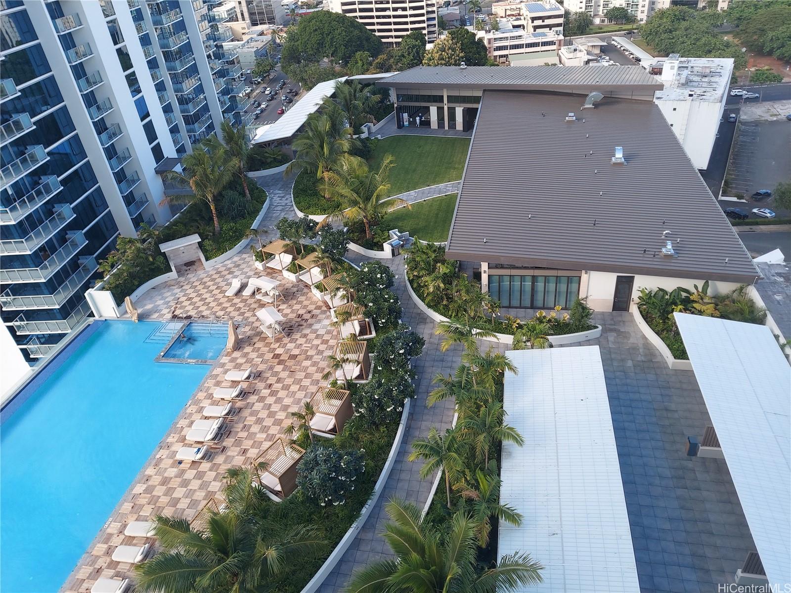 1500 Rycroft Street Honolulu - Rental - photo 3 of 15