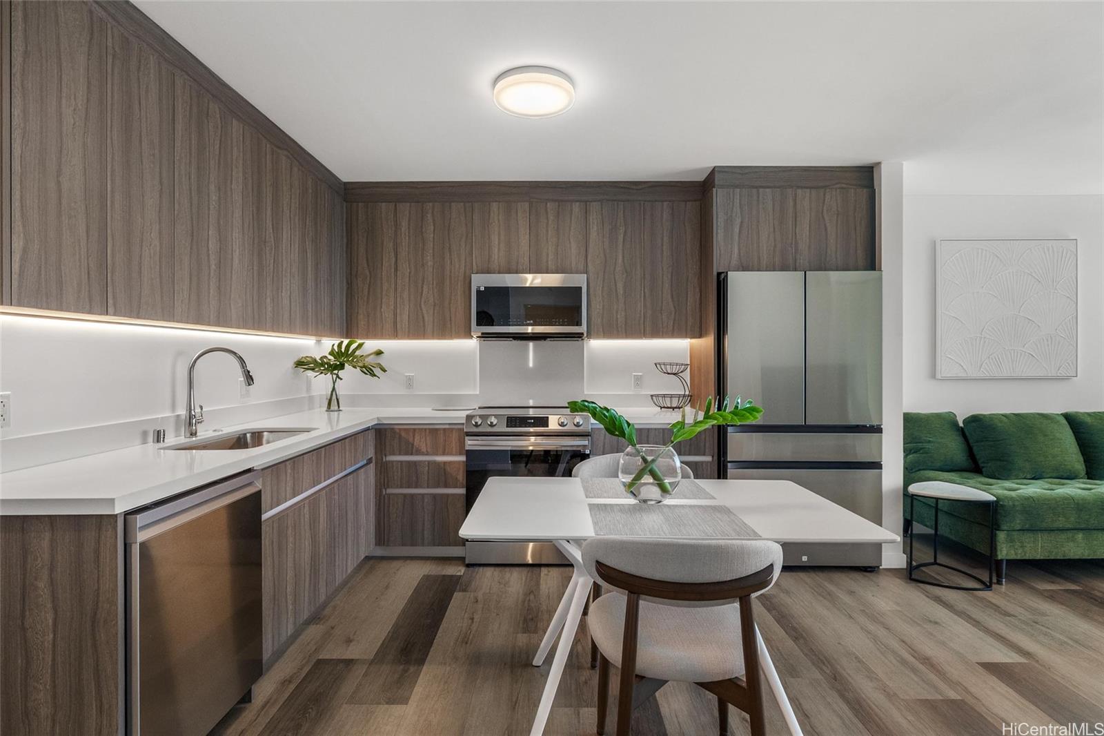 The Park on Keeaumoku condo # 2305R, Honolulu, Hawaii - photo 5 of 22