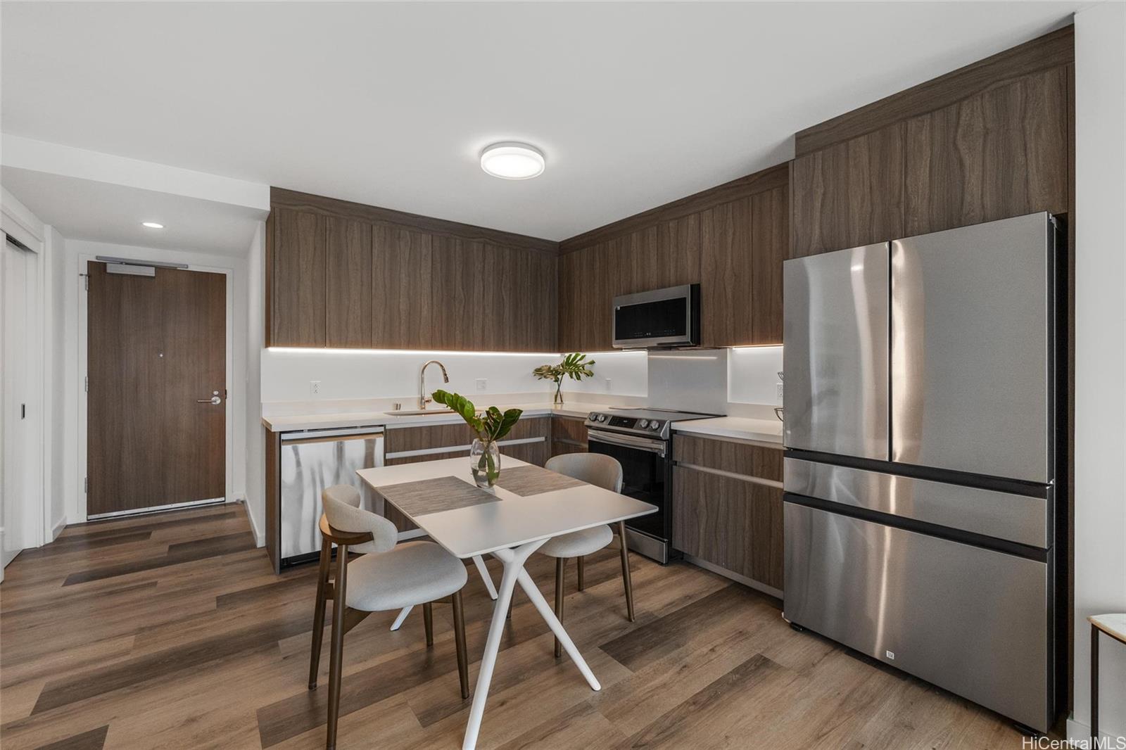 The Park on Keeaumoku condo # 2305R, Honolulu, Hawaii - photo 6 of 22