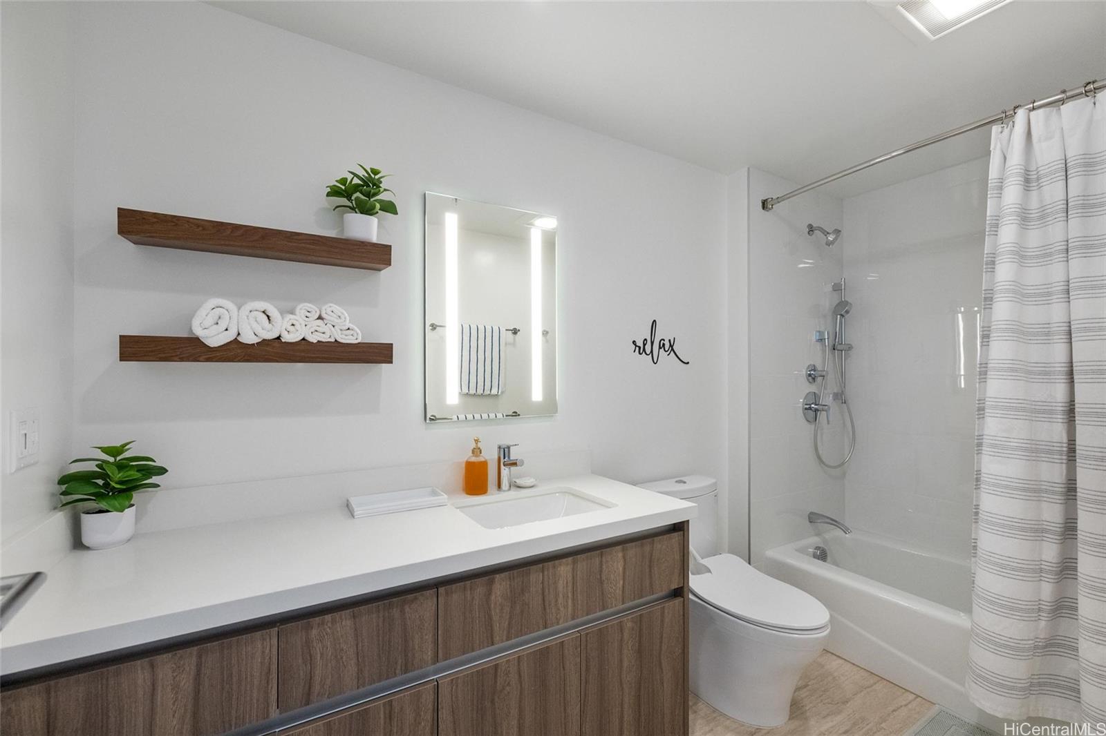 The Park on Keeaumoku condo # 2305R, Honolulu, Hawaii - photo 10 of 22