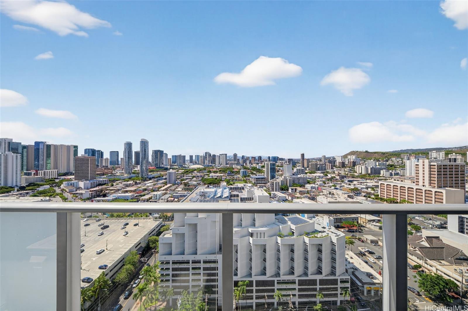 1500 Rycroft Street Honolulu - Rental - photo 11 of 25