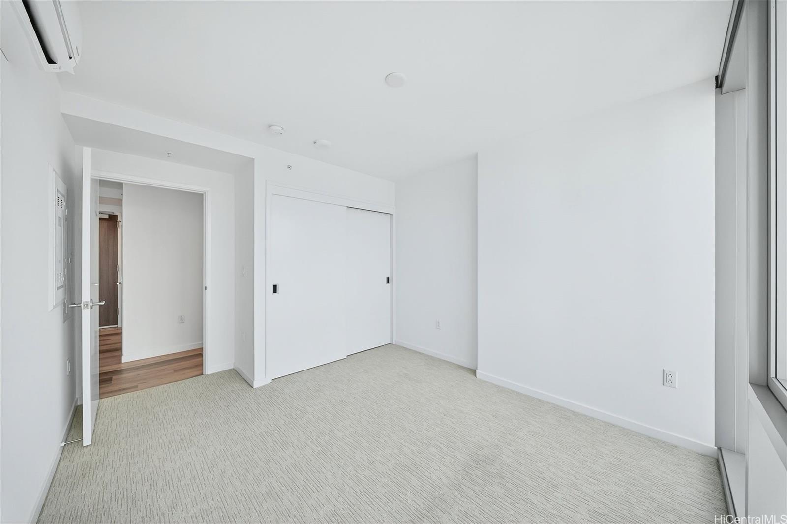 1500 Rycroft Street Honolulu - Rental - photo 8 of 25