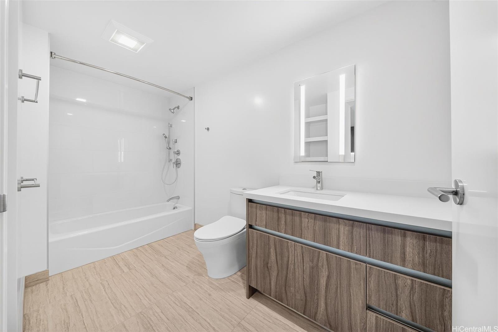 1500 Rycroft Street Honolulu - Rental - photo 9 of 25