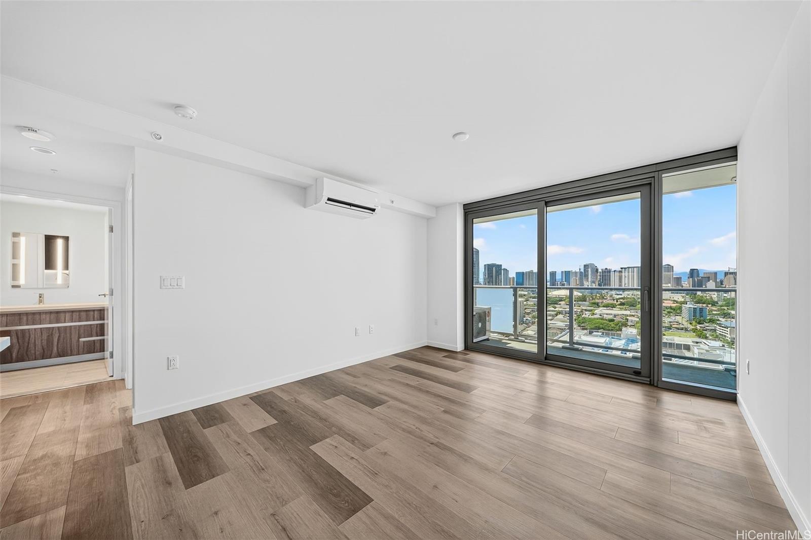 1500 Rycroft St Honolulu - Rental - photo 2 of 25