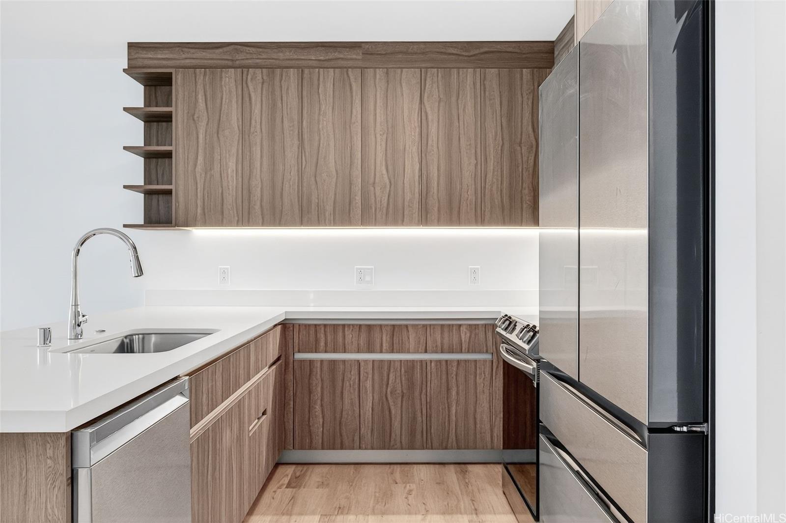 1500 Rycroft St Honolulu - Rental - photo 5 of 25