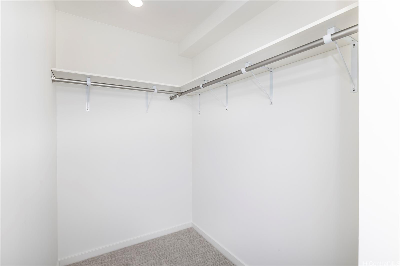 The Park on Keeaumoku condo # 2402R, Honolulu, Hawaii - photo 14 of 24