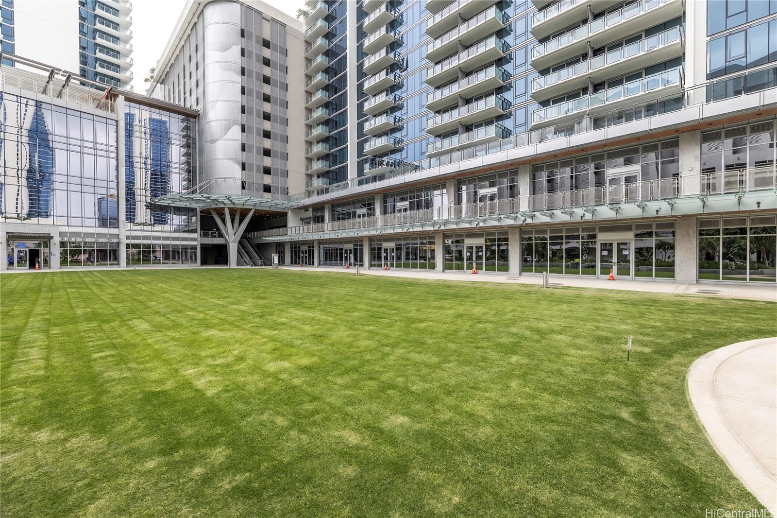 The Park on Keeaumoku condo # 2402R, Honolulu, Hawaii - photo 22 of 24