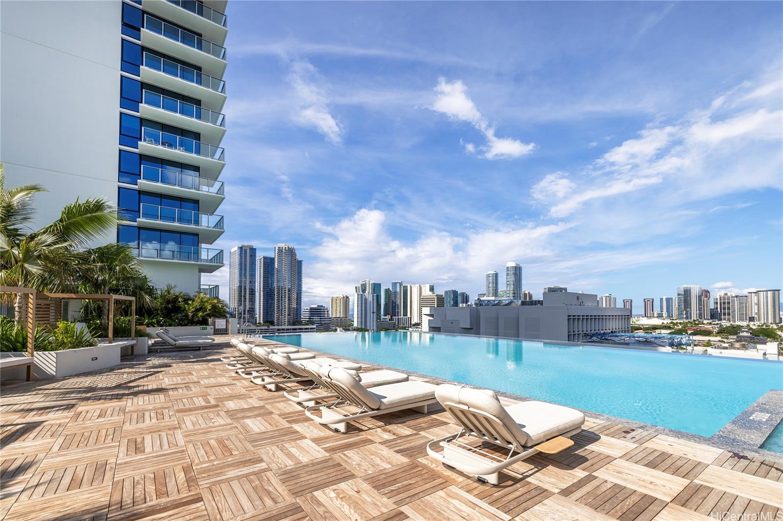 The Park on Keeaumoku condo # 2402R, Honolulu, Hawaii - photo 25 of 25