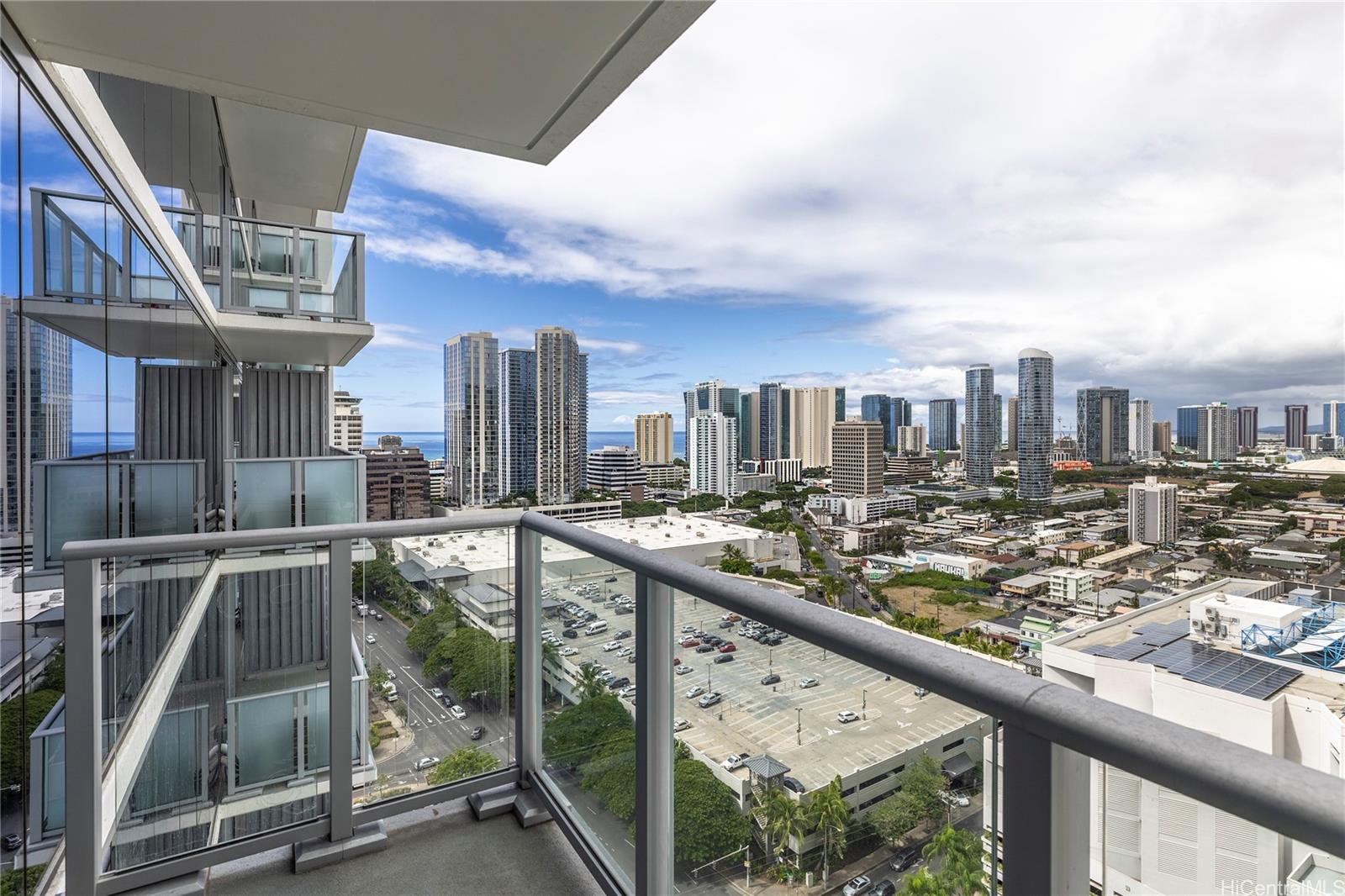 The Park on Keeaumoku condo # 2402R, Honolulu, Hawaii - photo 10 of 25