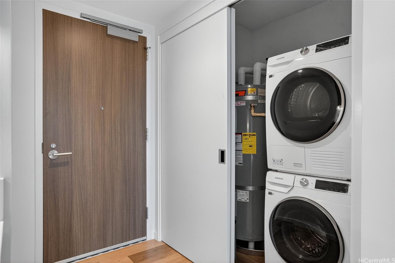 1500 Rycroft St Honolulu - Rental - photo 6 of 25