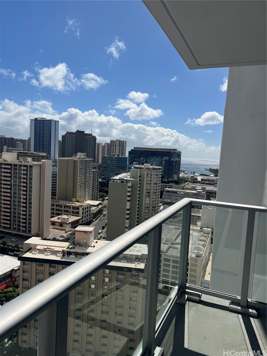 1500 Rycroft St Honolulu - Rental - photo 15 of 16