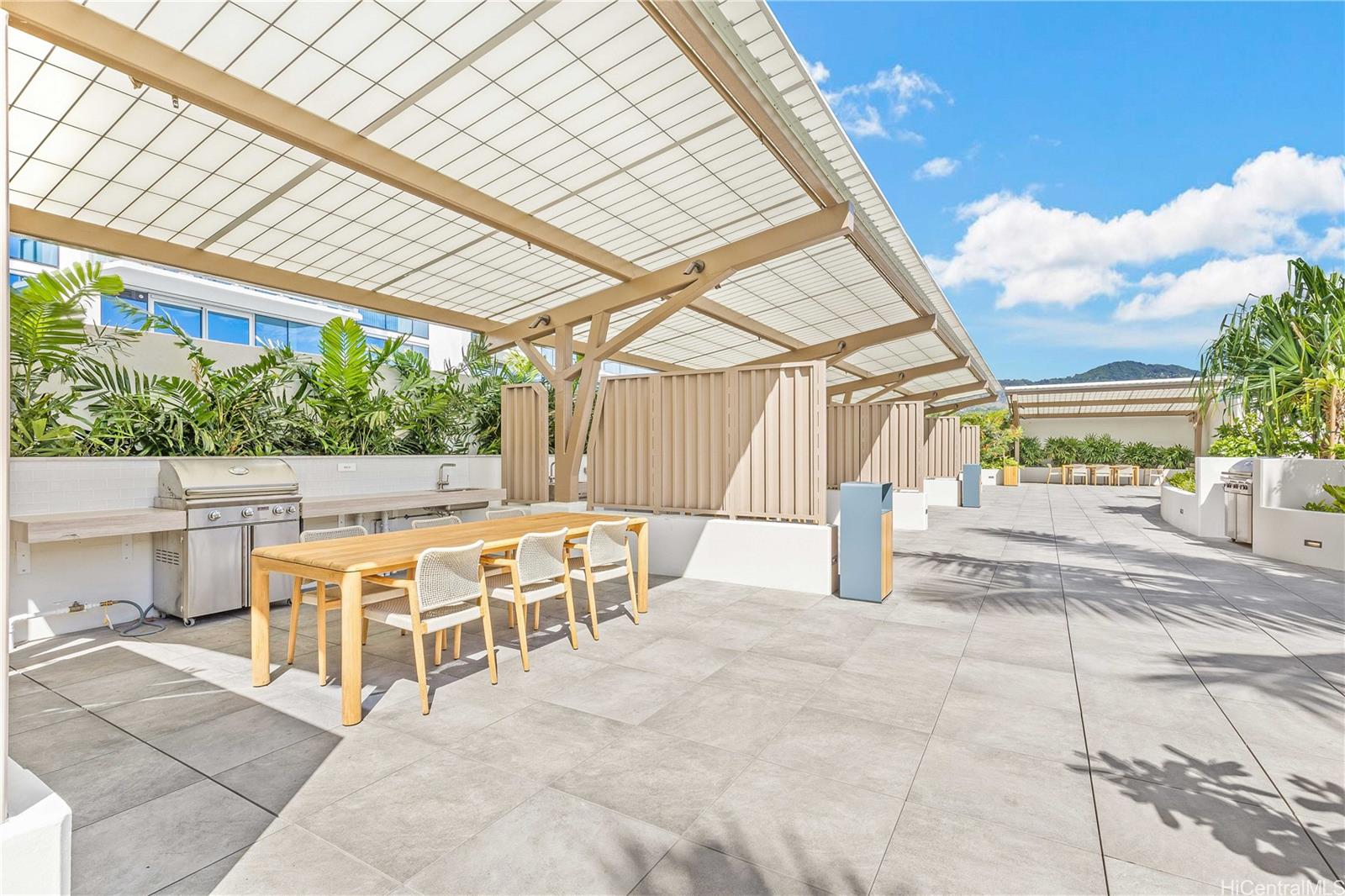 The Park on Keeaumoku condo # 2412R, Honolulu, Hawaii - photo 17 of 25