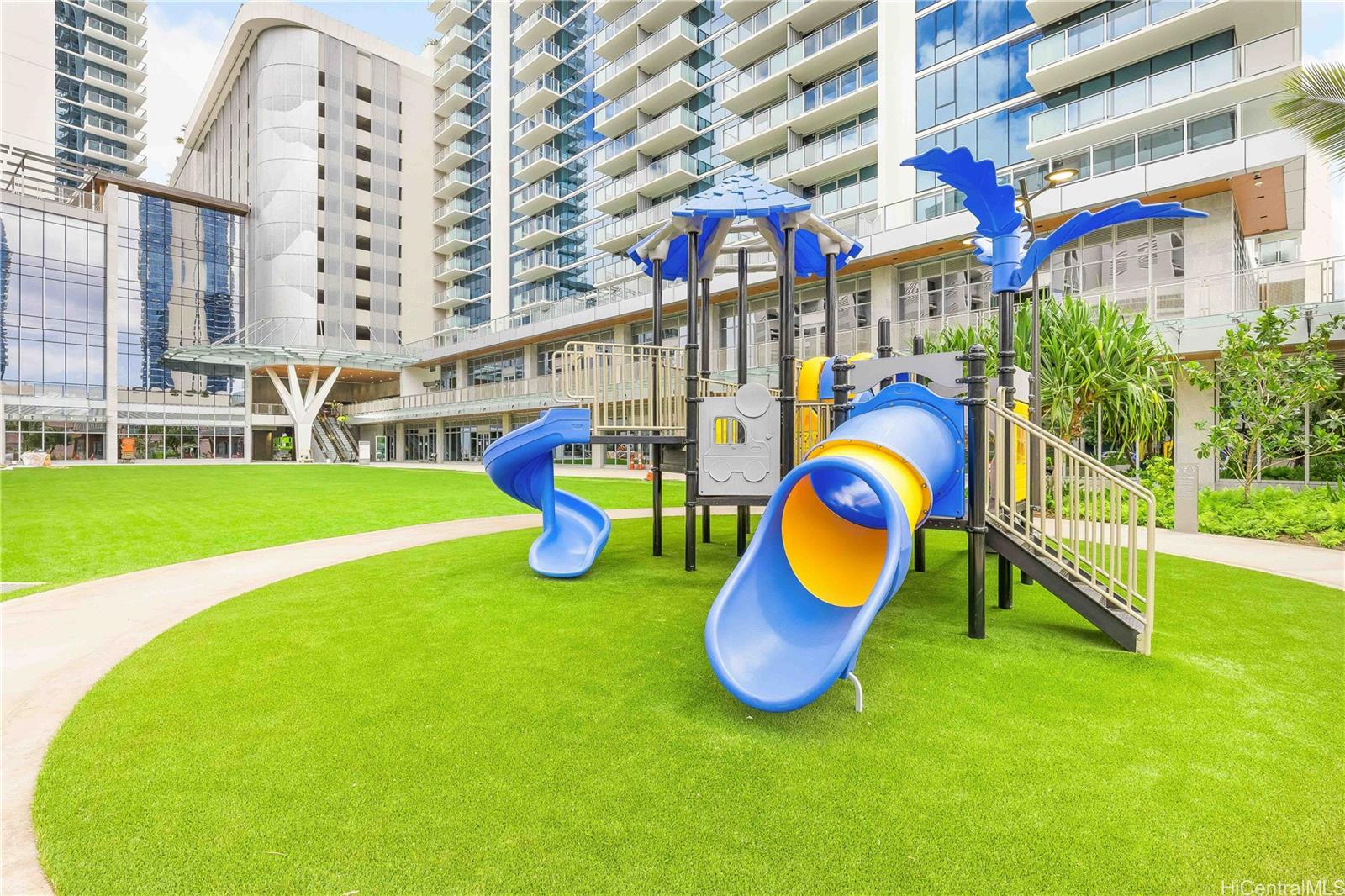 The Park on Keeaumoku condo # 2412R, Honolulu, Hawaii - photo 21 of 25