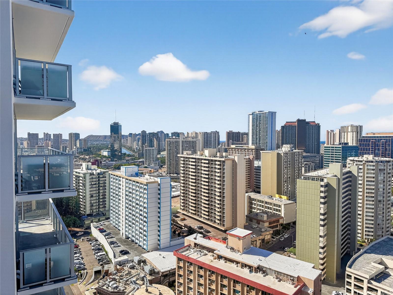 The Park on Keeaumoku condo # 2518R, Honolulu, Hawaii - photo 15 of 23