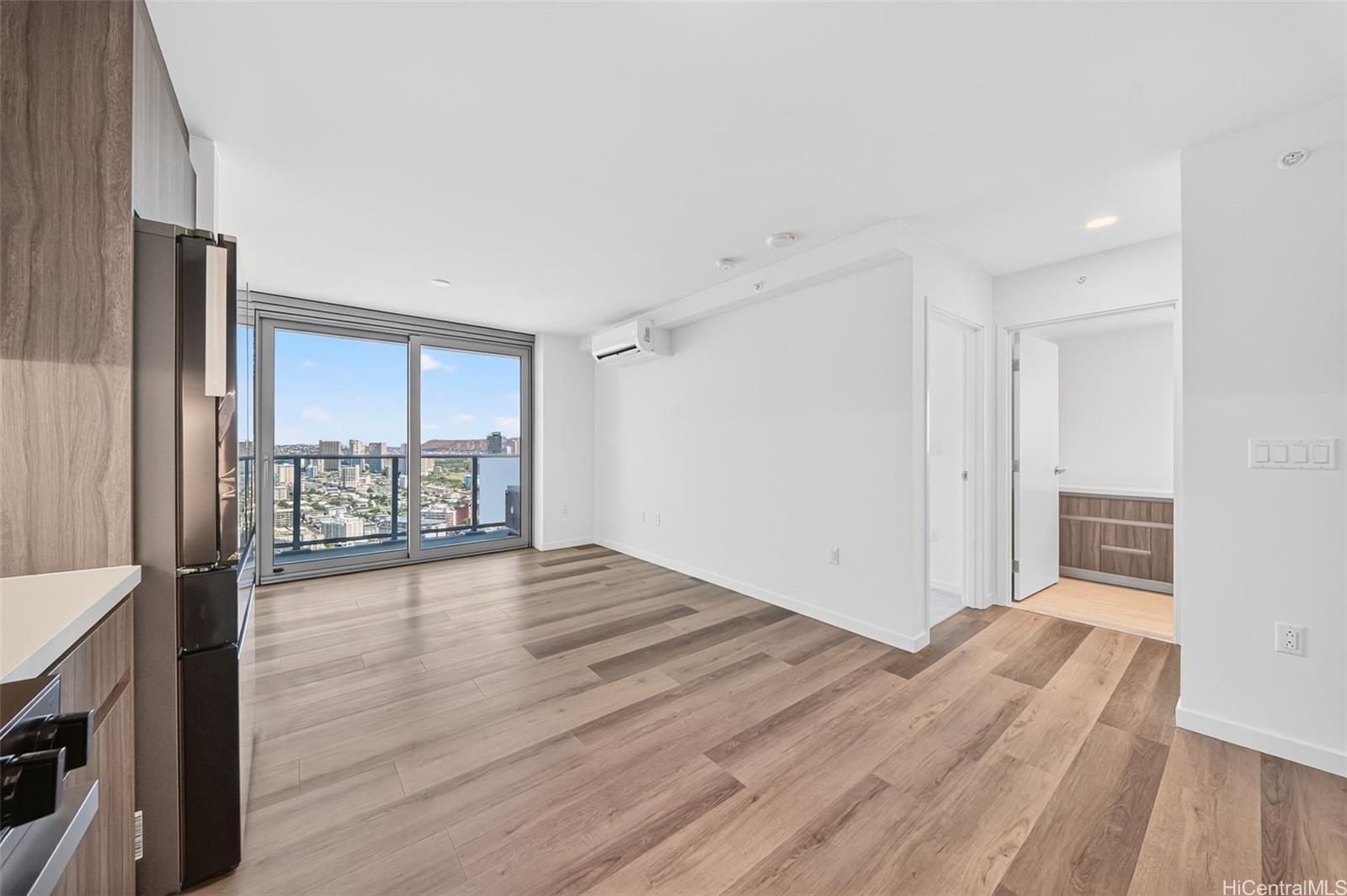 1500 Rycroft St Honolulu - Rental - photo 2 of 25